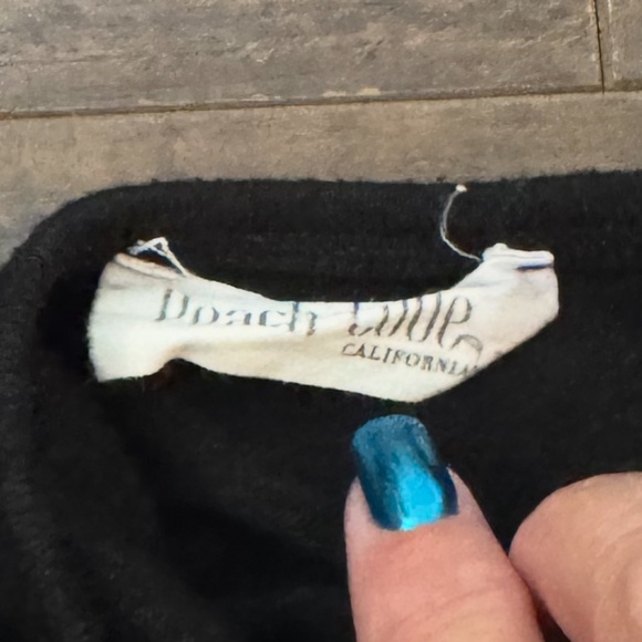 Peach Love California Black Blouse with Patterned Sleeves - Picture 2 of 3